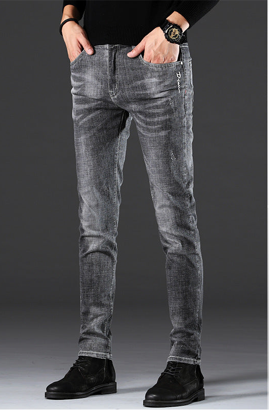 THE CLOUD SLIM JEANS